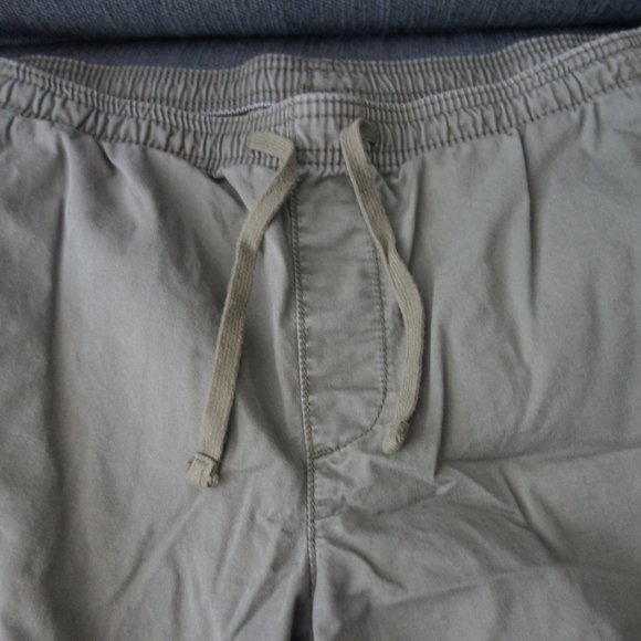 Gap Khaki 100% Cotton Made in Bangladesh Shorts Size M - Picture 4 of 14